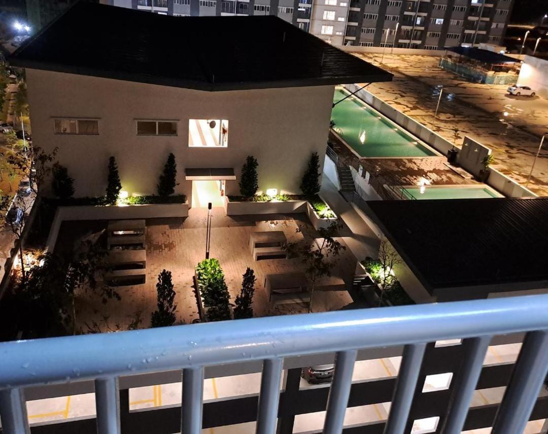 Impiana Homestay Near Putrajaya, Cyberjaya, Musliem Only,Wifi,Netflix كامبونج دنغكيل المظهر الخارجي الصورة