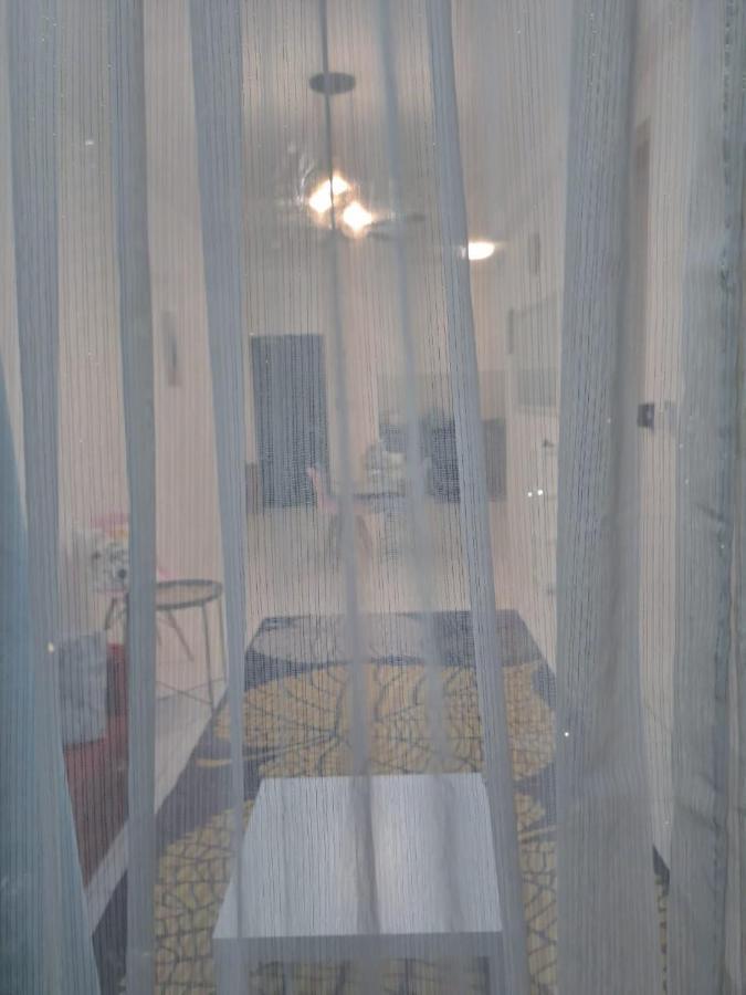 Impiana Homestay Near Putrajaya, Cyberjaya, Musliem Only,Wifi,Netflix كامبونج دنغكيل المظهر الخارجي الصورة
